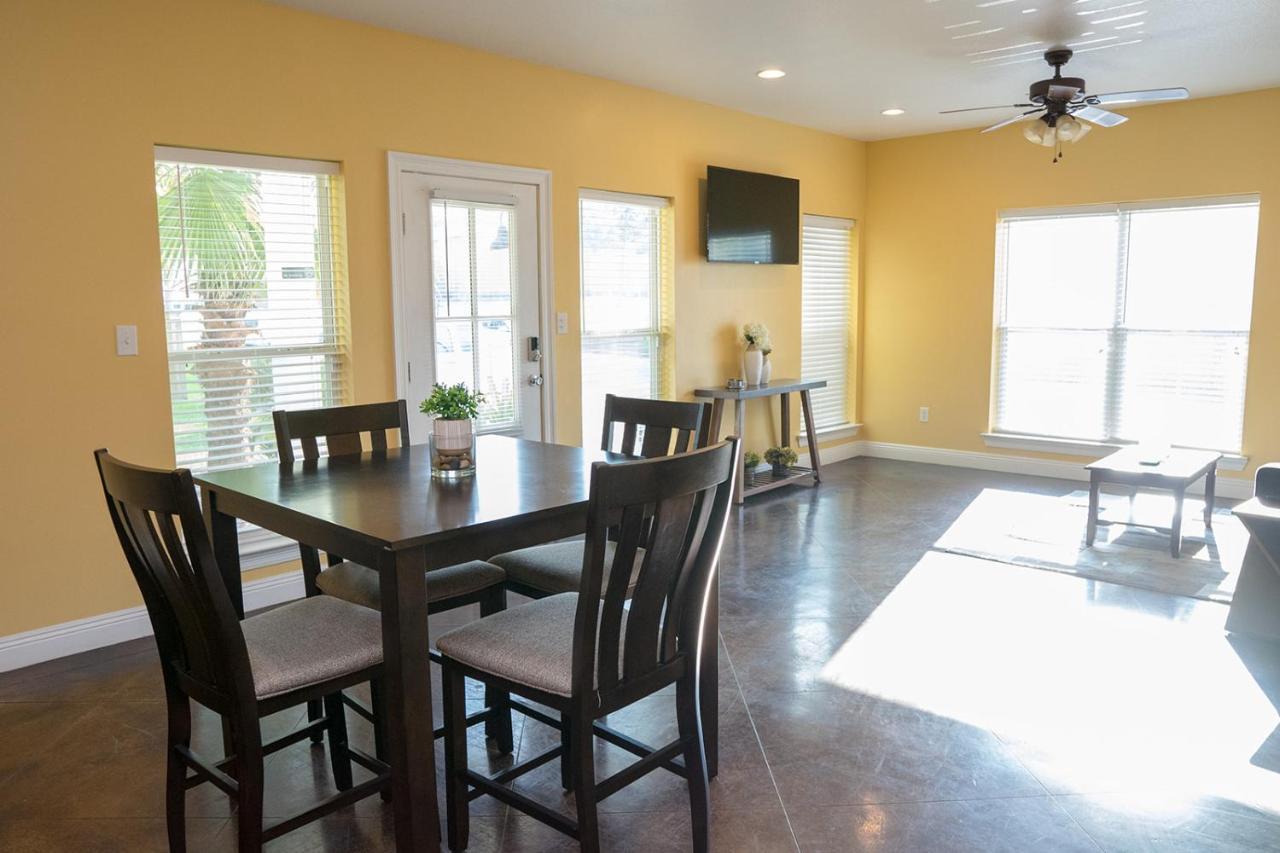 Serene 3Br Apartment 4Tvs Free Wi-Fi & Parking -E- Moss Point Buitenkant foto