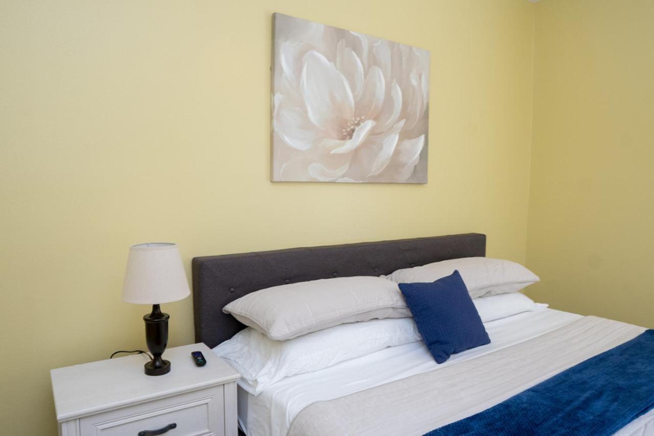 Serene 3Br Apartment 4Tvs Free Wi-Fi & Parking -E- Moss Point Buitenkant foto
