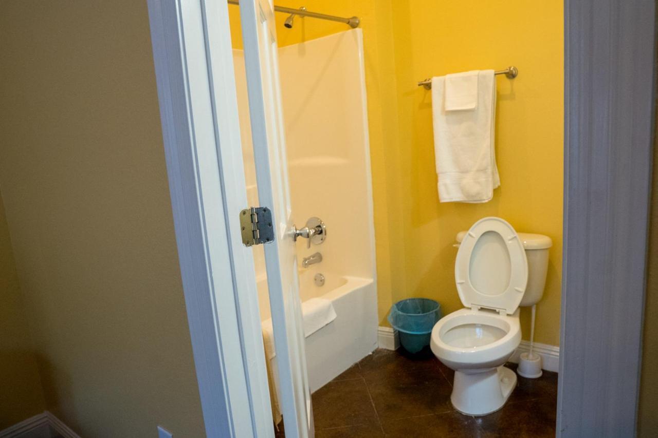 Serene 3Br Apartment 4Tvs Free Wi-Fi & Parking -E- Moss Point Buitenkant foto